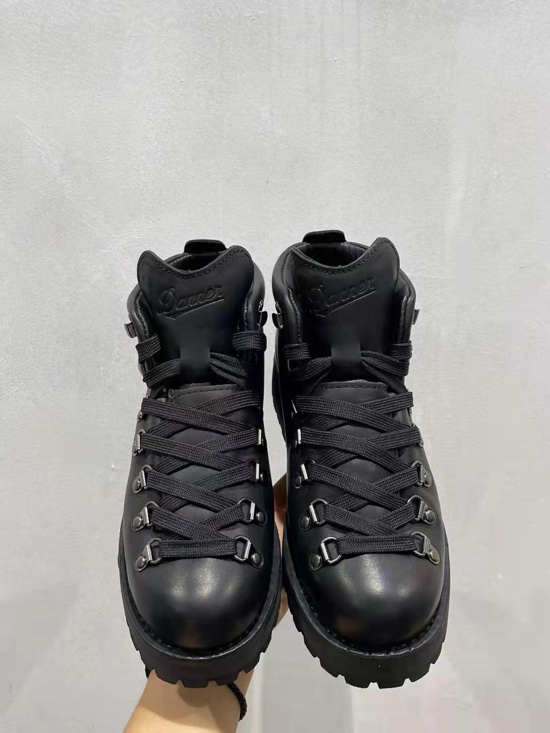 丹na防水透气防滑登山徒步鞋