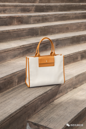  不压个子托特包，这次几百块拿下了！ 