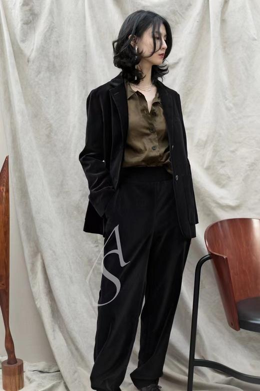 Margaret Howell  黑色天鹅绒直筒长裤现货 商品图2