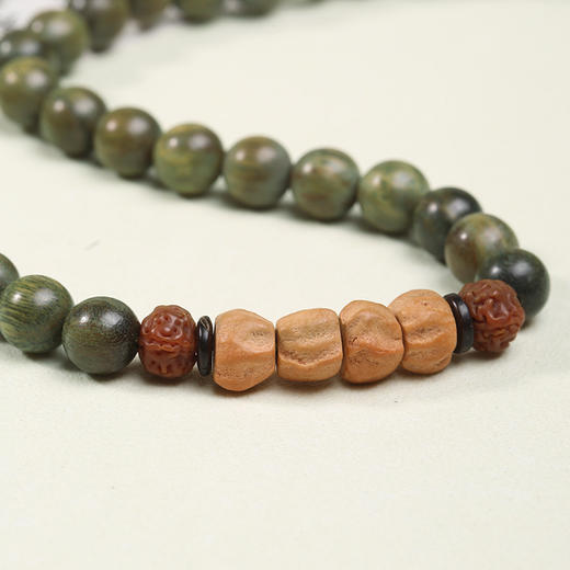 【衫青】六鑫珠宝 复古百香籽绿檀双拼手持双圈手串 商品图3