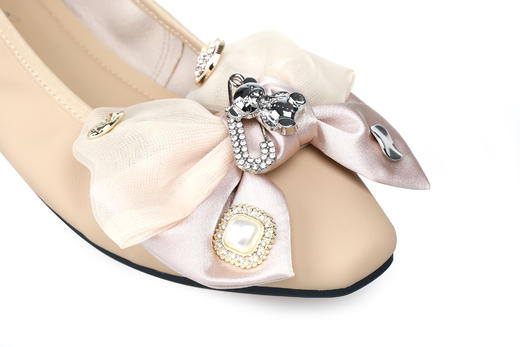 豪麟名鞋奥莱迪嘉女装丝绸羊皮意式柔美皮鞋DJMEA22WP051杏色 原价1660元 商品图2