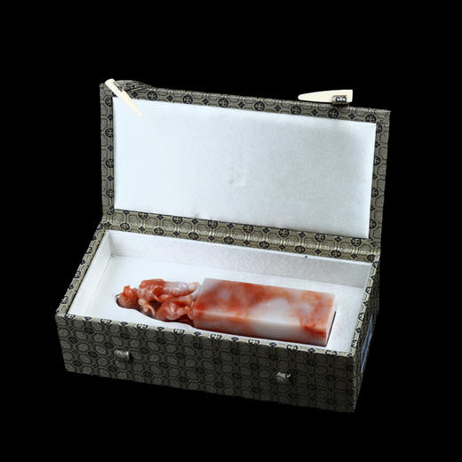孤品013384:老挝石桃花冻双螭钮大方章3.3*3.3*15.0cm 商品图4