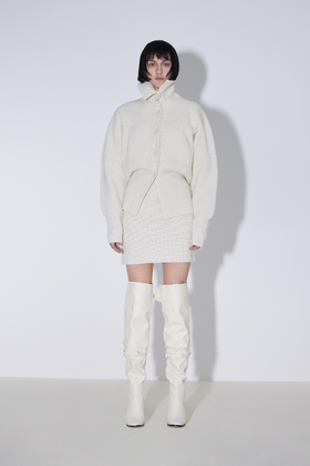 掐腰式宽松版翻领针织衫