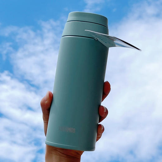 2022新款日本膳魔师保温杯男女大容量运动保温水杯子750ml 商品图0