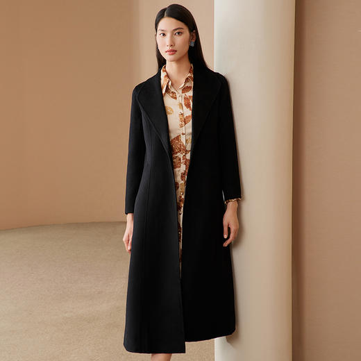 EITIE爱特爱冬季新款气质修身纯羊毛毛呢外套女纯色V领大衣6814533 商品图7