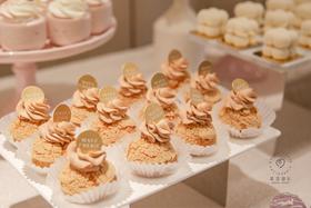 焦糖奶茶婚礼甜点台