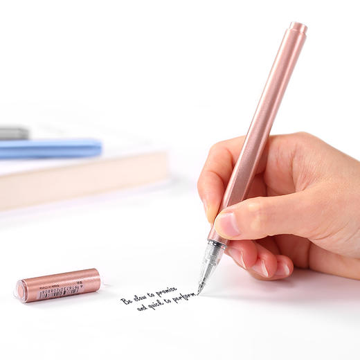 齐心 GP381 拔盖高密度中性笔 笔杆灰金蓝 速干 子弹头0.5mm 匹配笔芯R917 商品图4