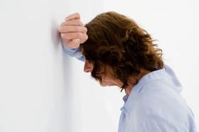  更年期！女人衰老的大敌！艾灸这里，轻松对抗更年期！ 