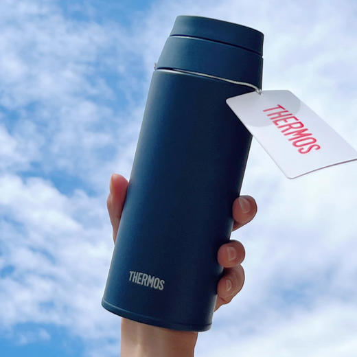 2022新款日本膳魔师保温杯男女大容量运动保温水杯子750ml 商品图1