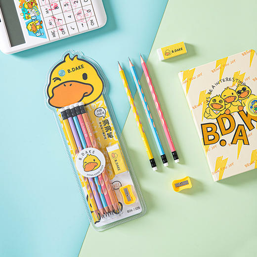 「10支装！赠送橡皮转笔刀」黄鸭彩盒装洞洞笔套装 儿童小学生矫正握姿练字笔书写HB铅笔 商品图1