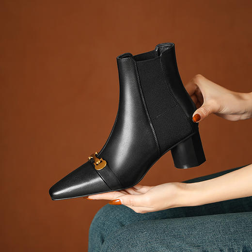 冬季新款，水晶羊皮复古风中跟金属扣短靴TZ-78 商品图4