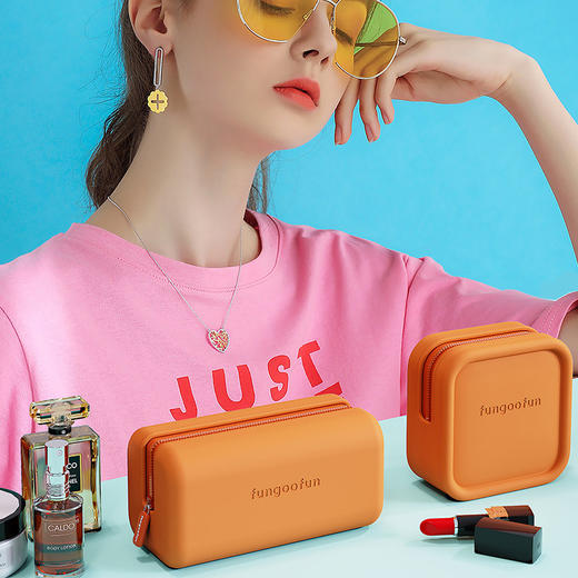 【马卡龙配色方糖化妆包 环保EVA材质 防污防水 耐磨耐造又耐用】化妆包ins风防水便携女旅行大容量洗漱包品收纳袋盒圣诞节春节礼物礼品 商品图0
