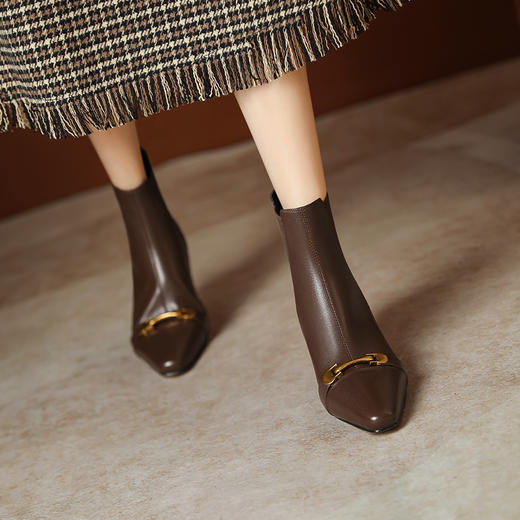 冬季新款，水晶羊皮复古风中跟金属扣短靴TZ-78 商品图9