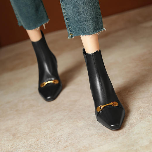 冬季新款，水晶羊皮复古风中跟金属扣短靴TZ-78 商品图3