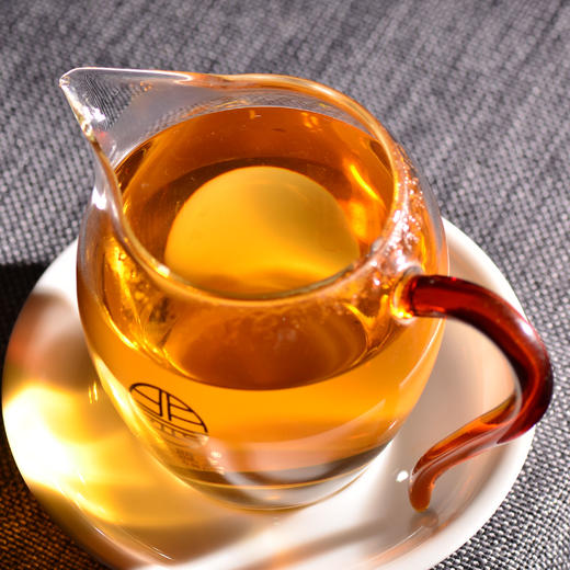 2004年易武弯弓古树老白茶！【喜欢浓郁的枣香、蜜香、高甜、高润】别错过往这看！买了一定不会后悔！200克/条！ 商品图2