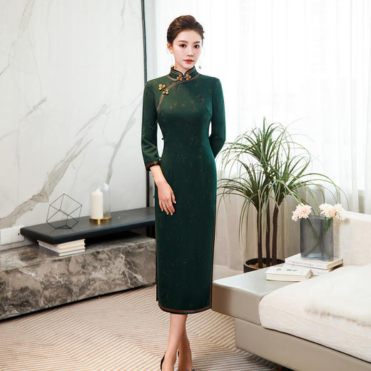 TY-922澳毛面料手工包边柔软舒适修身显瘦遮肚高雅国风旗袍 商品图0