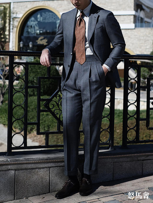 Stylbiella Knight 澳洲美丽诺羊毛360克高克重中灰色亲王格全麻衬套装 商品图5