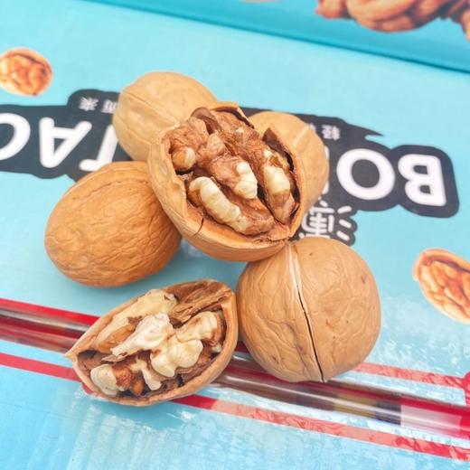 鸿乡缘新疆纸皮熟核桃手剥烤核桃薄壳纸皮核桃奶香草本 商品图4