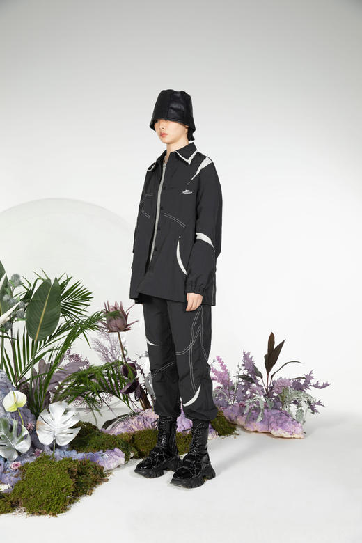 女士梭织夹克 商品图1