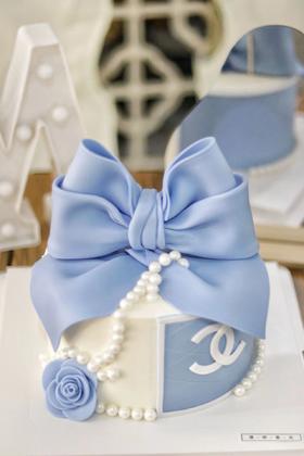 【生日蛋糕】翻糖蝴蝶结香奈儿款