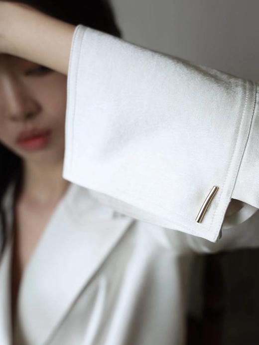 西服领双排扣缎面衬衫 商品图1