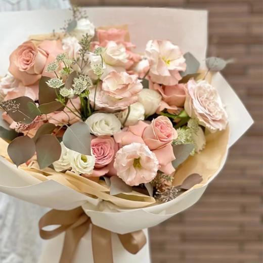 【鲜花预定】卡布奇诺与貂蝉玫瑰（请提前48小时预定） 商品图0