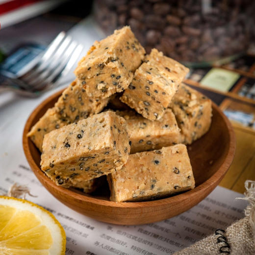 【下单后48小时发货】河北唐山 花生酥糖 260g*2盒 商品图1