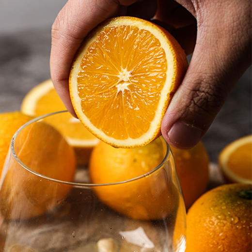 【湖南.麻阳冰糖橙】汁多肉脆，甜润爽口，小个头大甜蜜，像冰糖一样甘甜的橙子。 商品图1