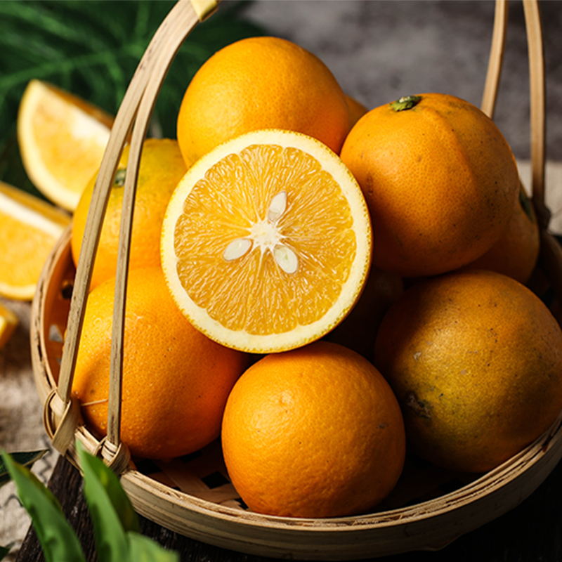 【湖南.麻阳冰糖橙】汁多肉脆，甜润爽口，小个头大甜蜜，像冰糖一样甘甜的橙子。