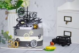 【摩托车蛋糕】动物奶油，鲜鲜水果+牛奶布丁，糯米蛋糕胚；