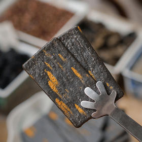 【醇香酥脆 】一方云拾岩烧咖啡黑巧饼干/岩烧八黑芝士饼干 浓郁浪漫 口感层次丰富 有营养 120g/盒