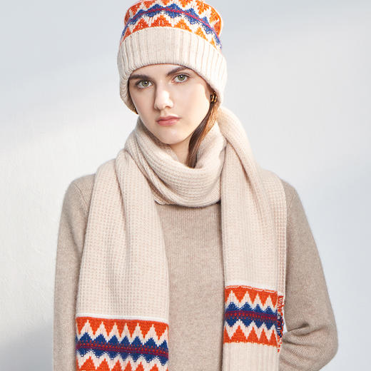 【纯羊绒围巾+帽子】羊绒世家秋冬新品女士100%山羊绒针织保暖围巾撞色条纹帽子 商品图2