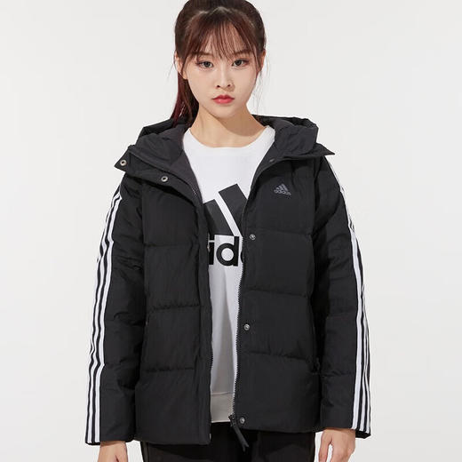 阿迪达斯 （adidas） 羽绒服女2022冬季新款运动服休闲保暖防风外套宽松连帽羽绒夹克 H23063 商品图4