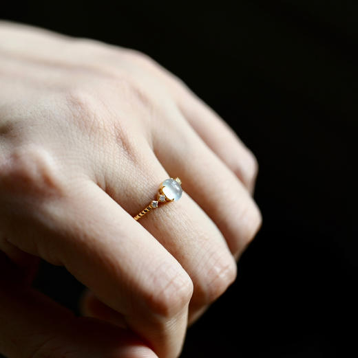 玻璃种翡翠蛋面戒指18k黄金钻石镶嵌 商品图9