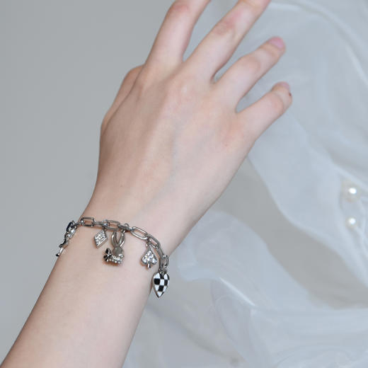 V&A博物馆爱丽丝漫游奇境系列卡牌风珍珠项链手链耳环 商品图3