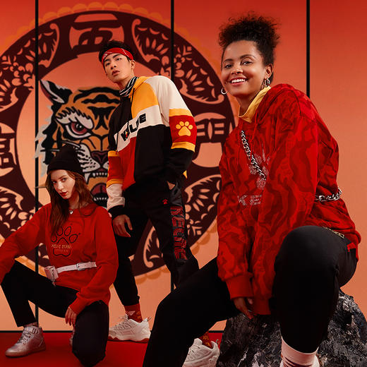 卡尔美卫衣男五福临门新年情侣圆领新年运动套头衫 商品图3