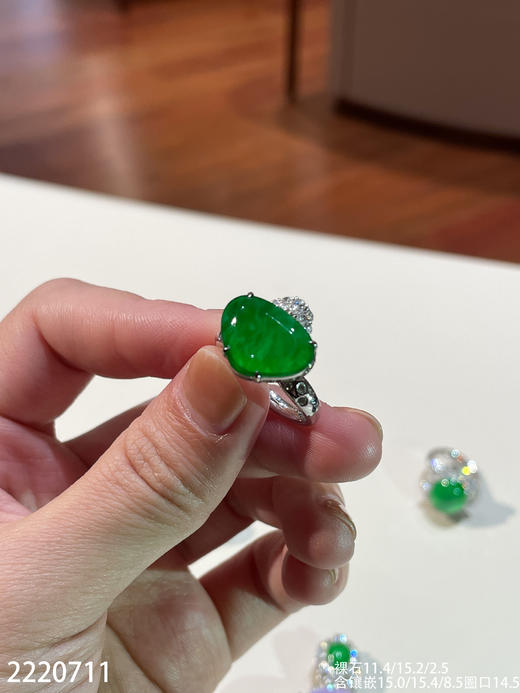 2220711，玻璃黄阳心形戒指吊坠两用。具体价格微信咨询 商品图2