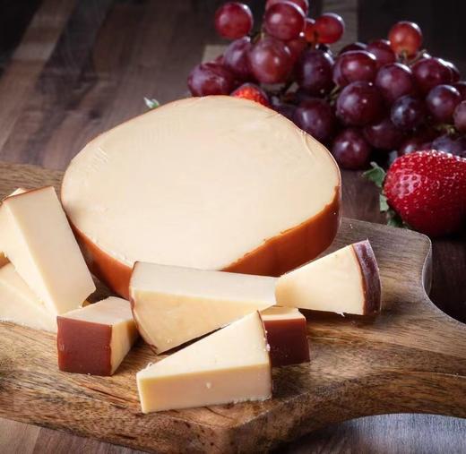 【葡悦商店】奶酪套餐 C (牛肝菌绵羊奶酪  224g+蓝纹高达芝士 270g+荷兰烟熏奶酪 320g+ 黑标高达奶酪2年 250g) 商品图1