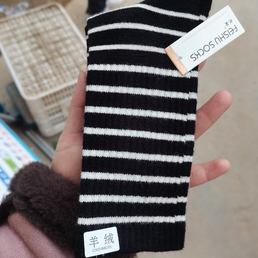 妃鼠羊绒女袜 商品图0