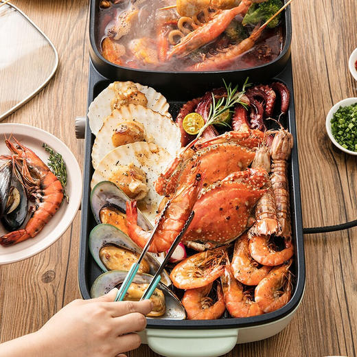 小熊（Bear）烤涮一体两用锅 烤肉锅 电烤炉烧烤 烤盘家用烤肉盘多功能多用途电火锅电烤炉DKL-C15G1 商品图6