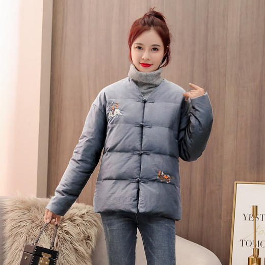 民族风盘扣刺绣羽绒服，复古宽松90白鸭绒HR-WH19389 商品图2