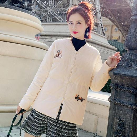 民族风盘扣刺绣羽绒服，复古宽松90白鸭绒HR-WH19389 商品图1