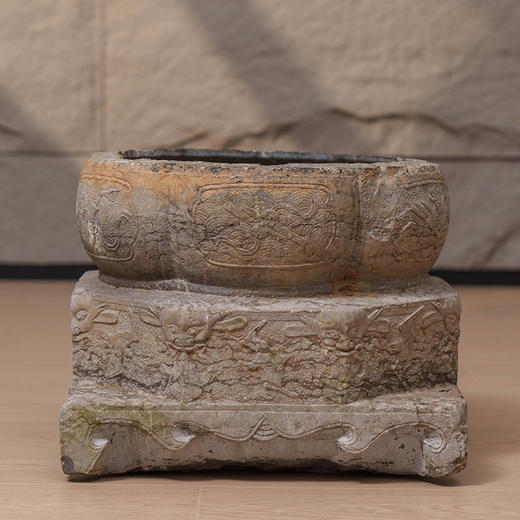 清 青石雕暗八仙方座花口盆 商品图0