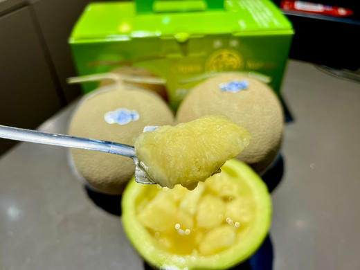 静冈温室蜜瓜🍈皇‌室御用水‌果，顶级日料必备水果！瓜中“爱马仕”，熟成咖喱状 先喝汁再吃肉，极度甜蜜 无限奢侈！ 商品图3