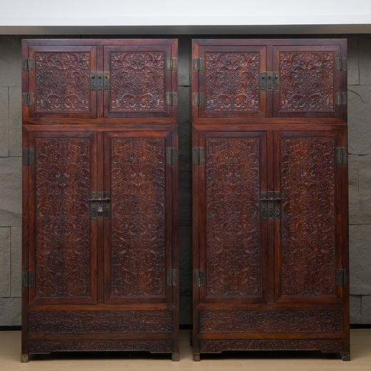 二十世纪 红木雕西番莲纹四件柜 商品图0