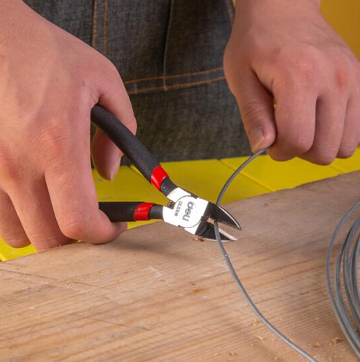 得力DL0306水口钳铬钒钢6寸(红) 商品图3