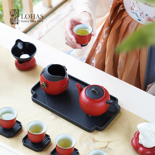 陆宝陶瓷功夫茶具 福照万家茶礼生肖兔描金陶瓷泡茶壶茶杯 家用客厅中国红高档整套茶具礼盒装 商品图3