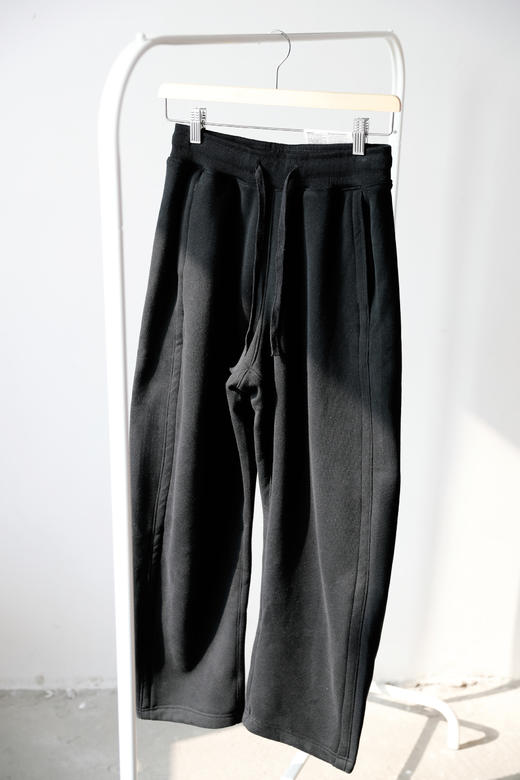 公司货渠道！！895大洋一条の黑色加厚加绒显瘦阔腿香蕉裤G112718 商品图0