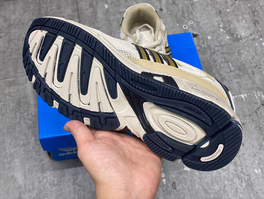 秋冬特惠💰360 阿迪达斯壤痞兔聊名替代版 Response Cl 來啦 商品图7