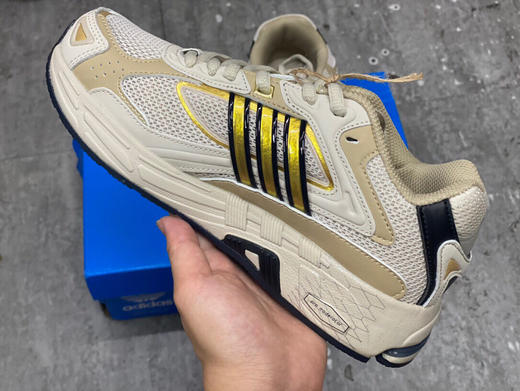 秋冬特惠💰360 阿迪达斯壤痞兔聊名替代版 Response Cl 來啦 商品图6